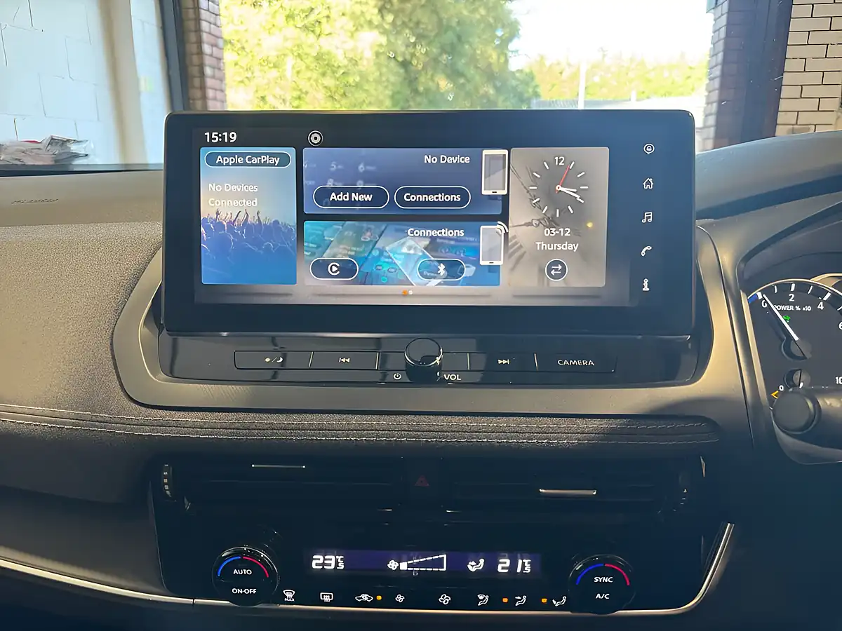 Used 2024 Nissan Qashqai Acenta Premium Grey - Interior and Exterior details 17