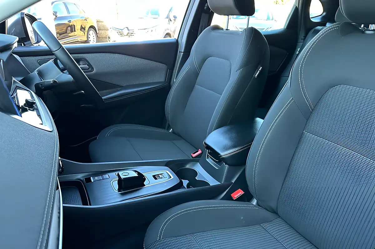 Used 2024 Nissan Qashqai Acenta Premium Gun Metal - Interior and Exterior details 11