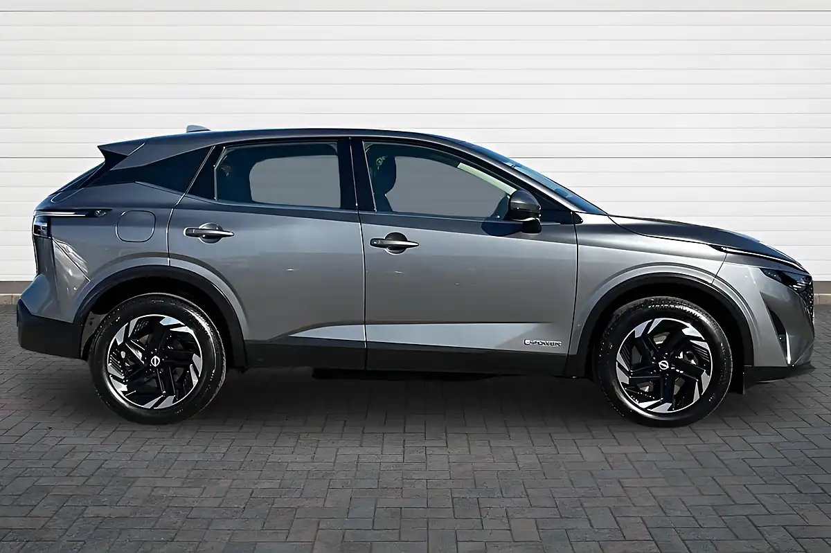 Used 2024 Nissan Qashqai Acenta Premium Gun Metal - Interior and Exterior details 2