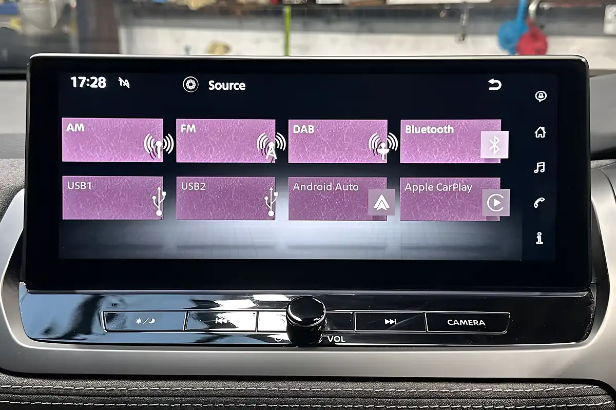 Used 2024 Nissan Qashqai Acenta Premium Magnetic Blue - Interior and Exterior details 19