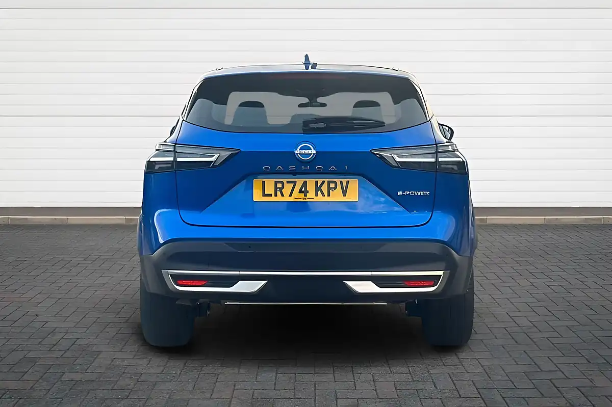 Used 2024 Nissan Qashqai Acenta Premium Magnetic Blue - Interior and Exterior details 4
