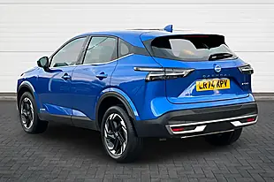 Used 2024 Nissan Qashqai Acenta Premium Magnetic Blue - Interior and Exterior details 5
