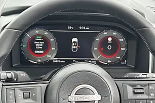 Used 2024 Nissan Qashqai N-Connecta Grey - Interior and Exterior details 14