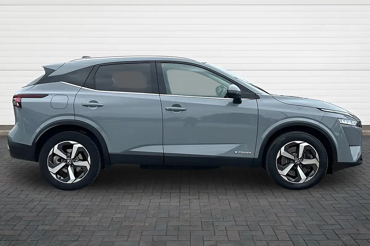 Used 2024 Nissan Qashqai N-Connecta Grey - Interior and Exterior details 2