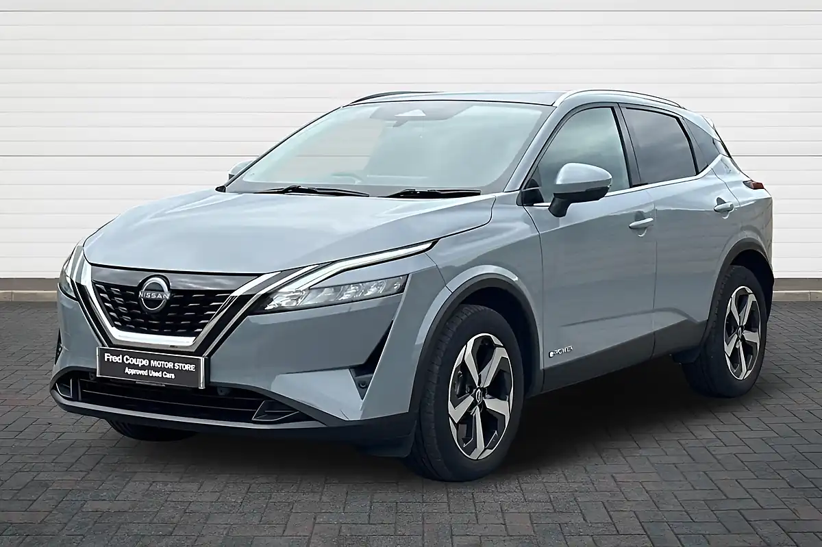 Used 2024 Nissan Qashqai N-Connecta Grey - Interior and Exterior details 7