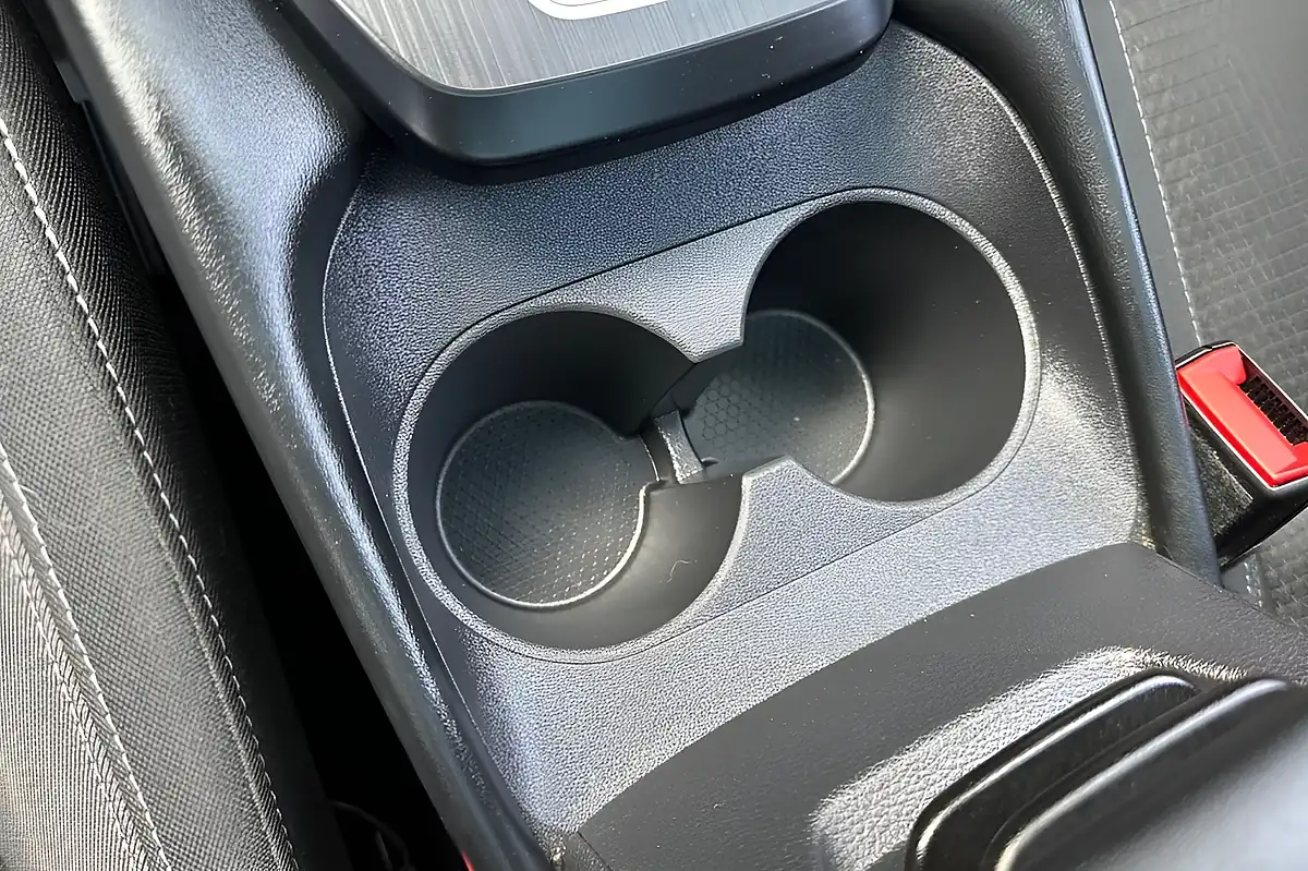 Used 2024 Nissan Qashqai N-Connecta Grey - Interior and Exterior details 14
