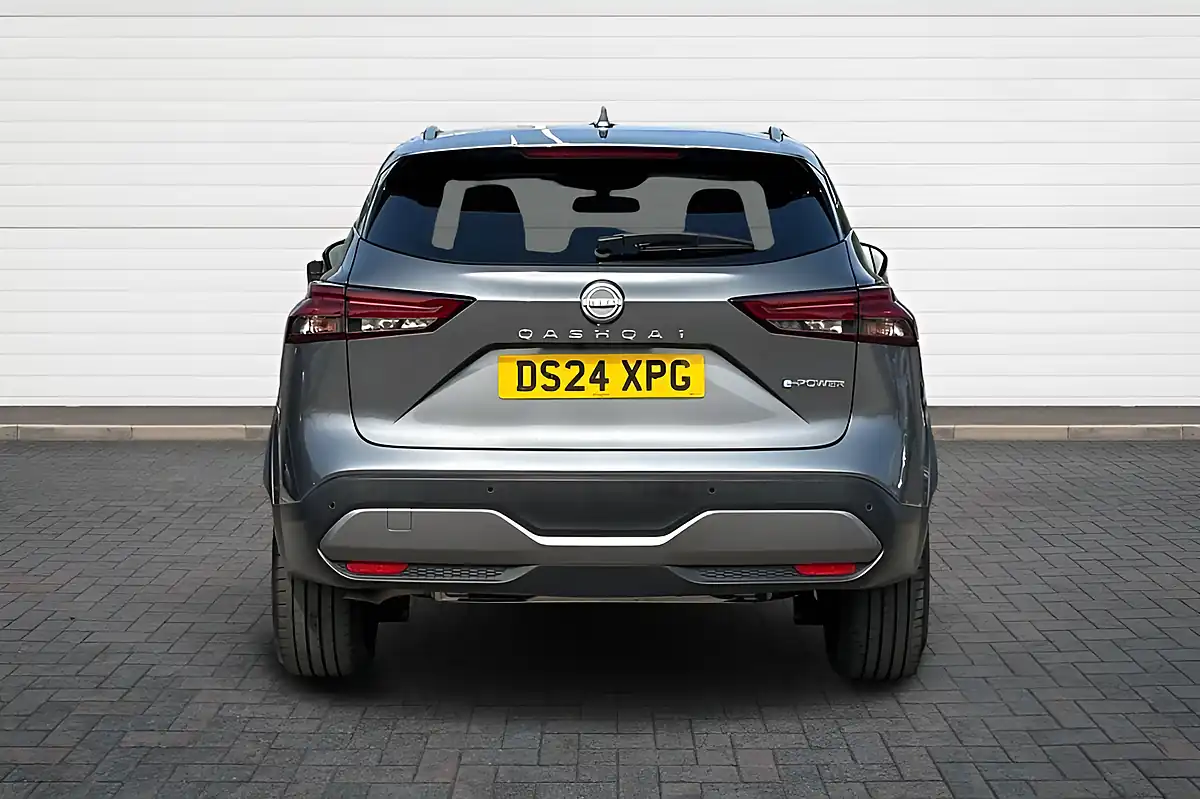 Used 2024 Nissan Qashqai N-Connecta Grey - Interior and Exterior details 4