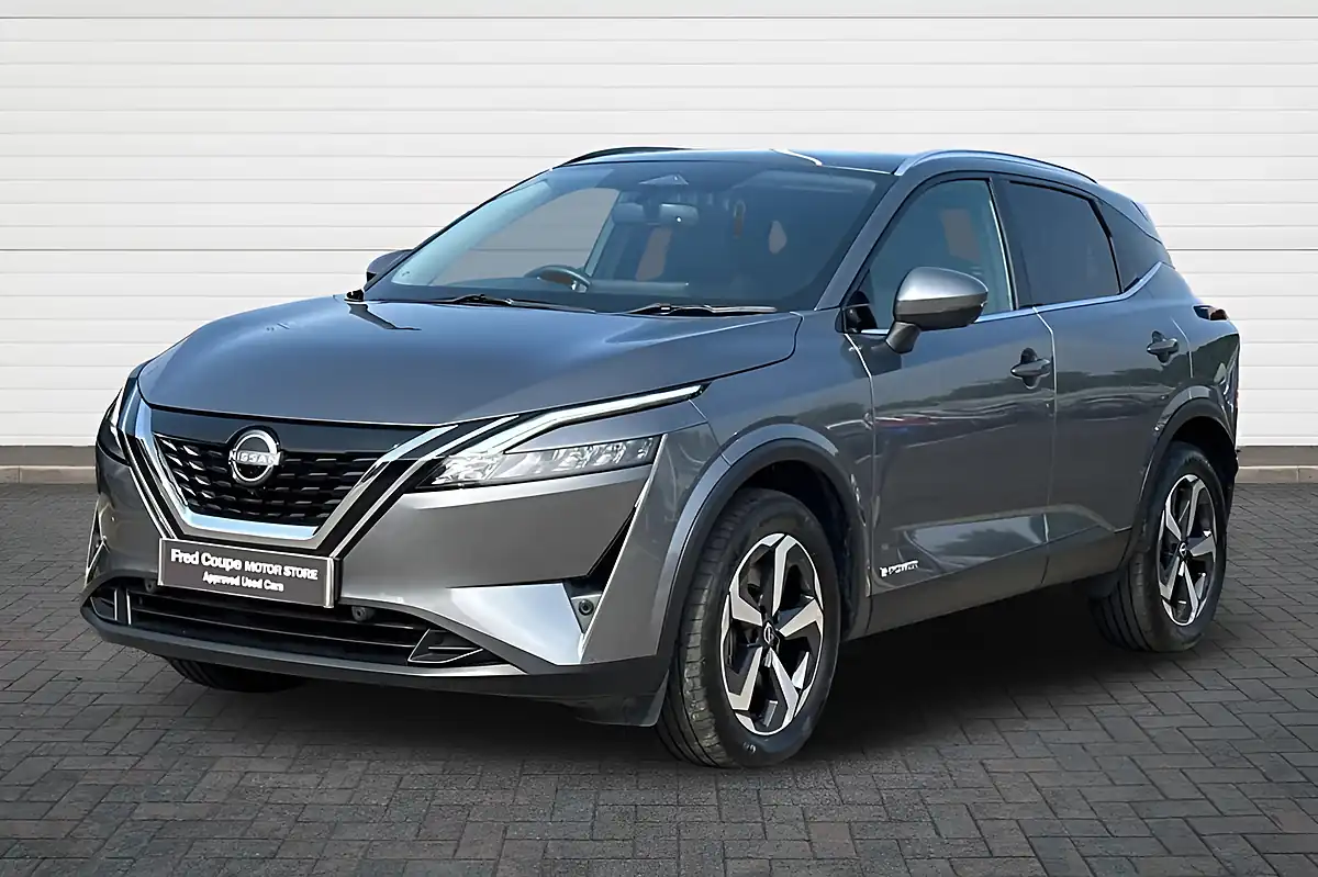 Used 2024 Nissan Qashqai N-Connecta Grey - Interior and Exterior details 7