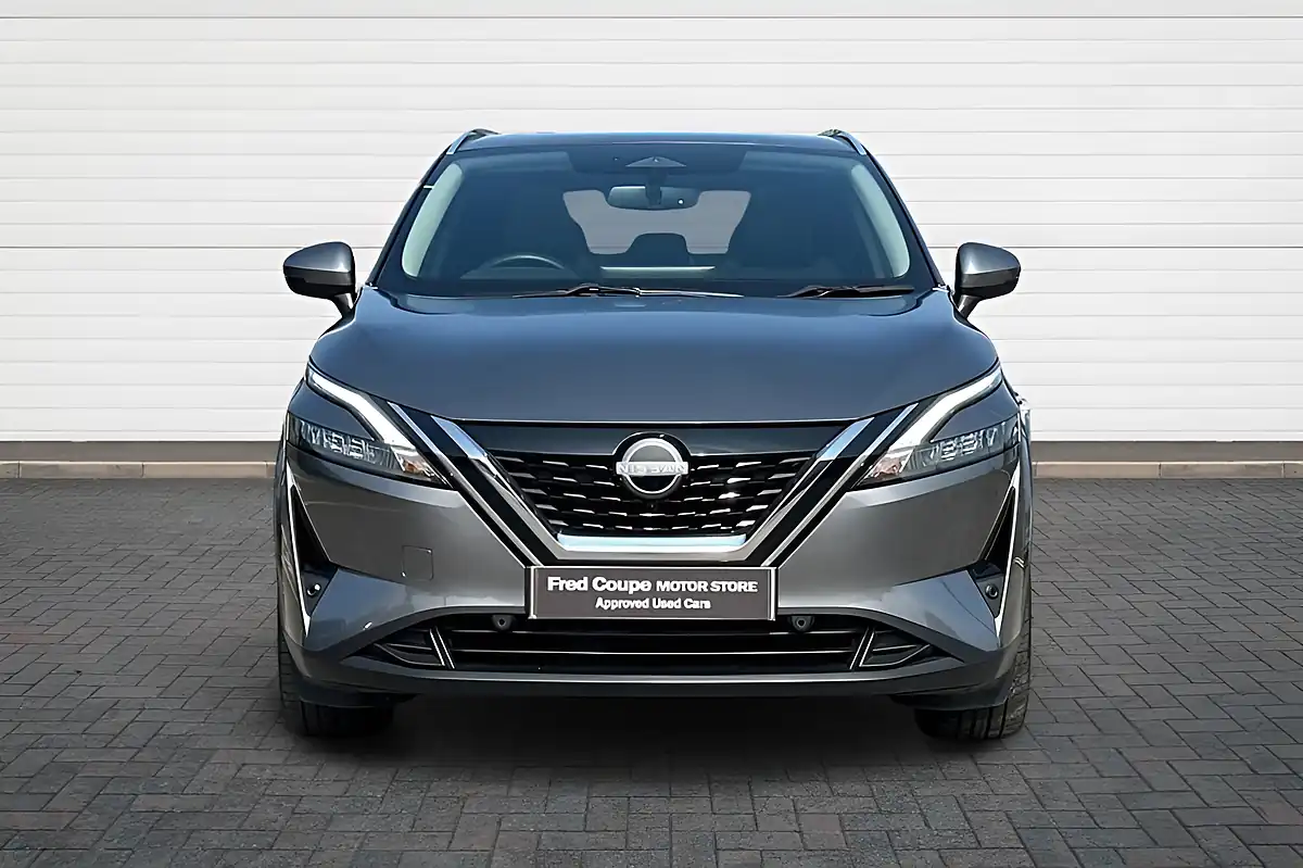 Used 2024 Nissan Qashqai N-Connecta Grey - Interior and Exterior details 8