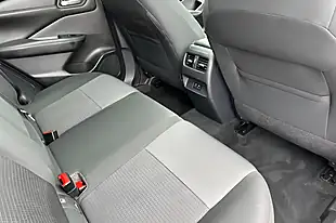 Used 2024 Nissan Qashqai N-Connecta Grey - Interior and Exterior details 16