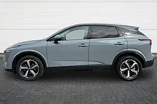 Used 2024 Nissan Qashqai N-Connecta Grey - Interior and Exterior details 6