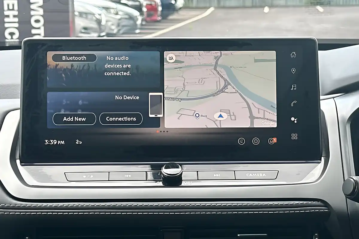 Used 2024 Nissan Qashqai N-Connecta Gun Metal - Interior and Exterior details 12