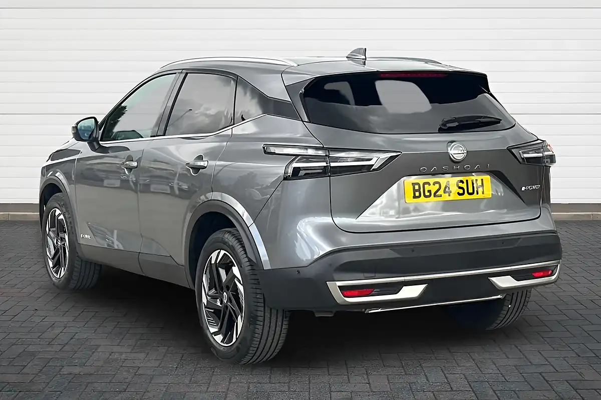Used 2024 Nissan Qashqai N-Connecta Gun Metal - Interior and Exterior details 5