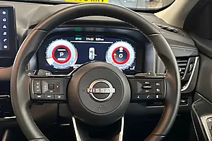 Used 2024 Nissan Qashqai N-Connecta Ink Blue - Interior and Exterior details 10