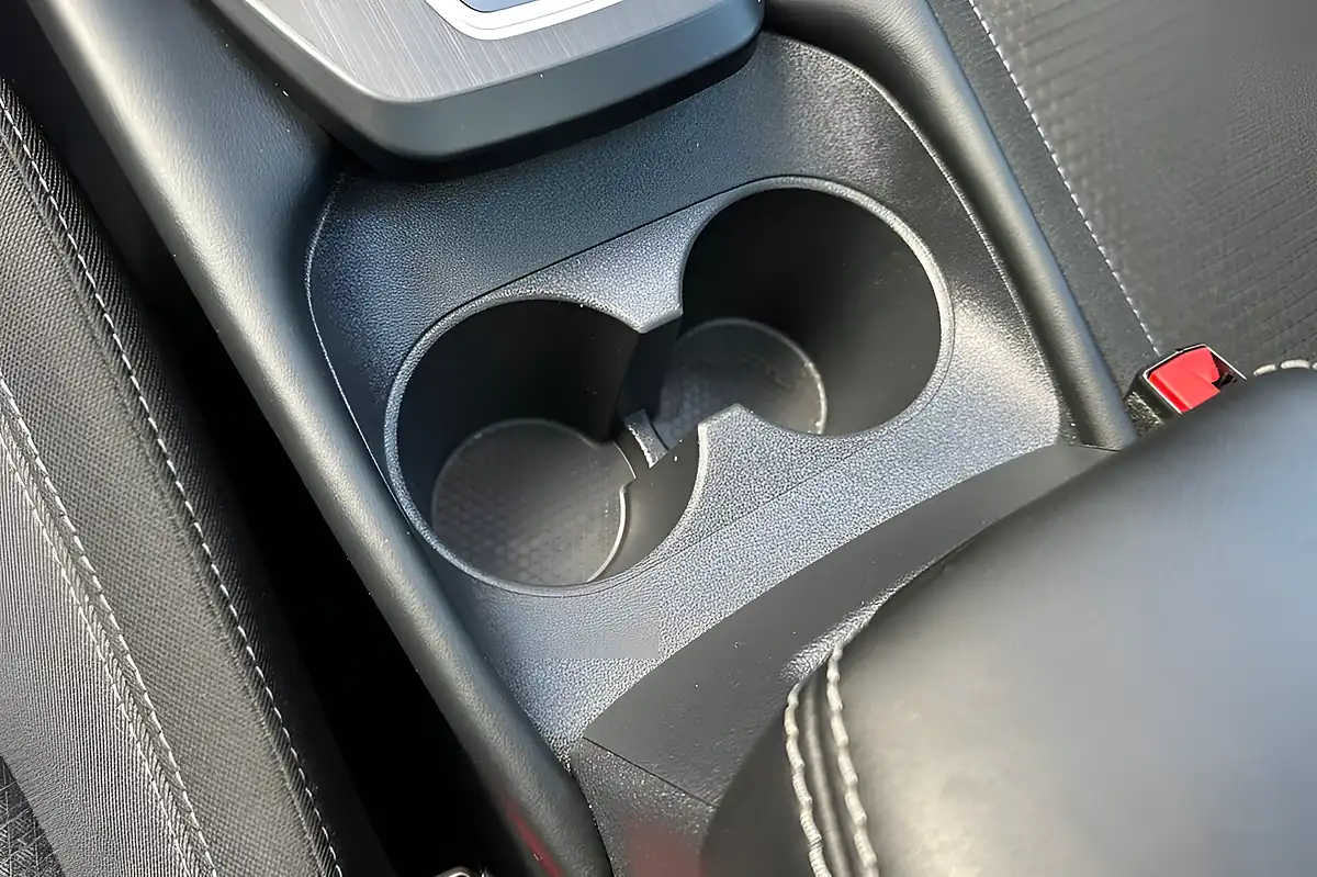 Used 2024 Nissan Qashqai N-Connecta Magnetic Blue - Interior and Exterior details 14