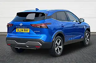Used 2024 Nissan Qashqai N-Connecta Magnetic Blue - Interior and Exterior details 3