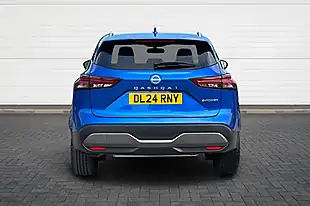 Used 2024 Nissan Qashqai N-Connecta Magnetic Blue - Interior and Exterior details 4