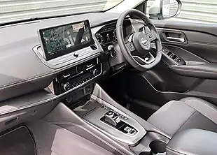 Used 2024 Nissan Qashqai N-Connecta Silver - Interior and Exterior details 11