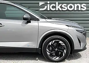 Used 2024 Nissan Qashqai N-Connecta Silver - Interior and Exterior details 3