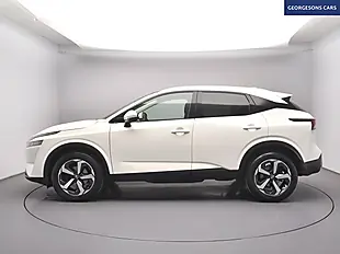 Used 2024 Nissan Qashqai N-Connecta White - Interior and Exterior details 3