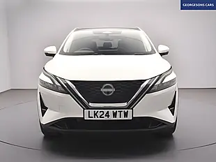 Used 2024 Nissan Qashqai N-Connecta White - Interior and Exterior details 4