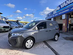 Used 2024 Nissan Townstar Acenta Grey - Interior and Exterior details 10