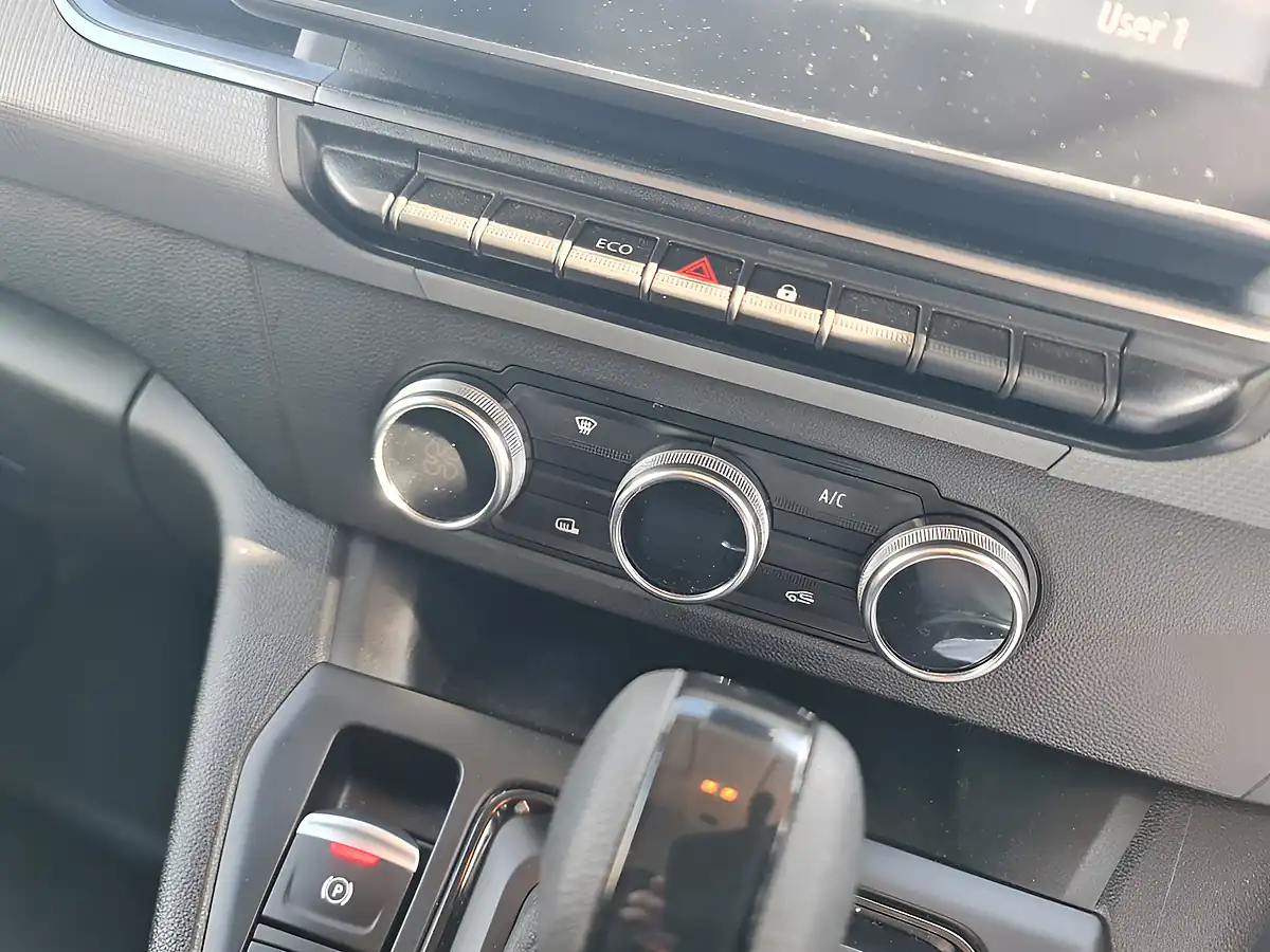 Used 2024 Nissan Townstar Acenta L1 White - Interior and Exterior details 12