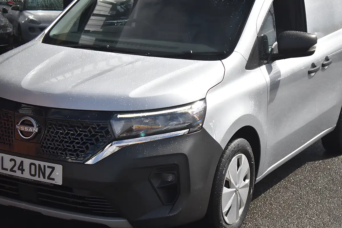 Used 2024 Nissan Townstar Acenta Stone Grey - Interior and Exterior details 11