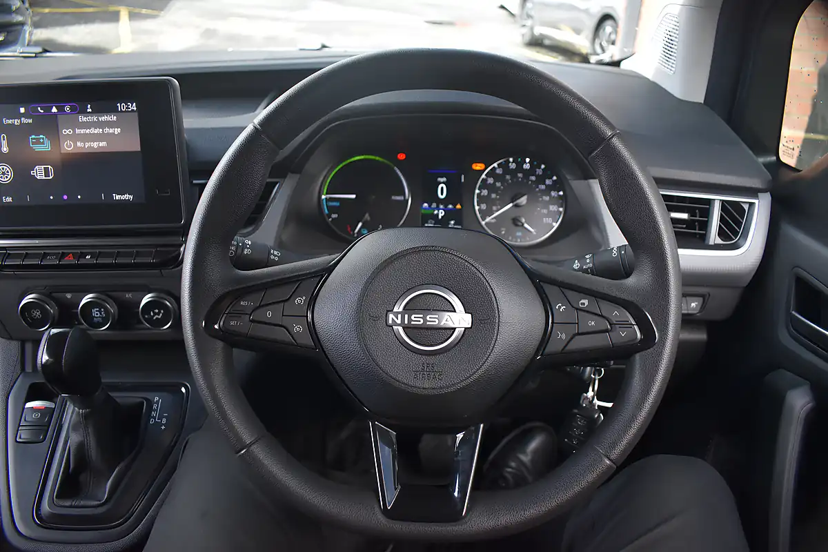 Used 2024 Nissan Townstar Acenta Stone Grey - Interior and Exterior details 15