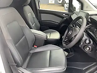 Used 2024 Nissan Townstar Acenta White - Interior and Exterior details 19