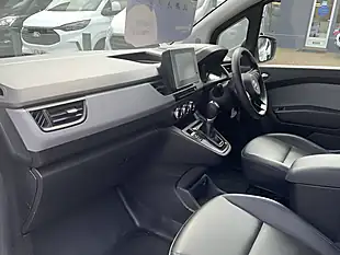 Used 2024 Nissan Townstar Acenta White - Interior and Exterior details 20