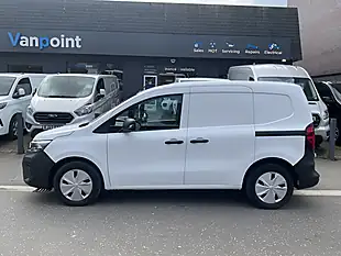 Used 2024 Nissan Townstar Acenta White - Interior and Exterior details 7
