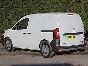 Used 2024 Nissan Townstar Acenta White - Interior and Exterior details 14