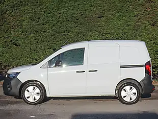 Used 2024 Nissan Townstar Acenta White - Interior and Exterior details 15