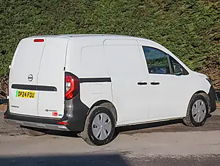 Used 2024 Nissan Townstar Acenta White - Interior and Exterior details 8