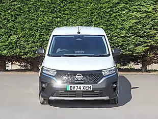 Used 2024 Nissan Townstar Acenta White - Interior and Exterior details 3