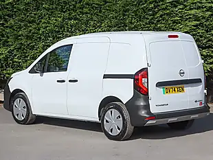 Used 2024 Nissan Townstar Acenta White - Interior and Exterior details 14