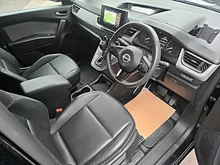 Used 2024 Nissan Townstar Tekna Black - Interior and Exterior details 14