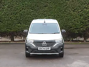 Used 2024 Nissan Townstar Tekna White - Interior and Exterior details 3