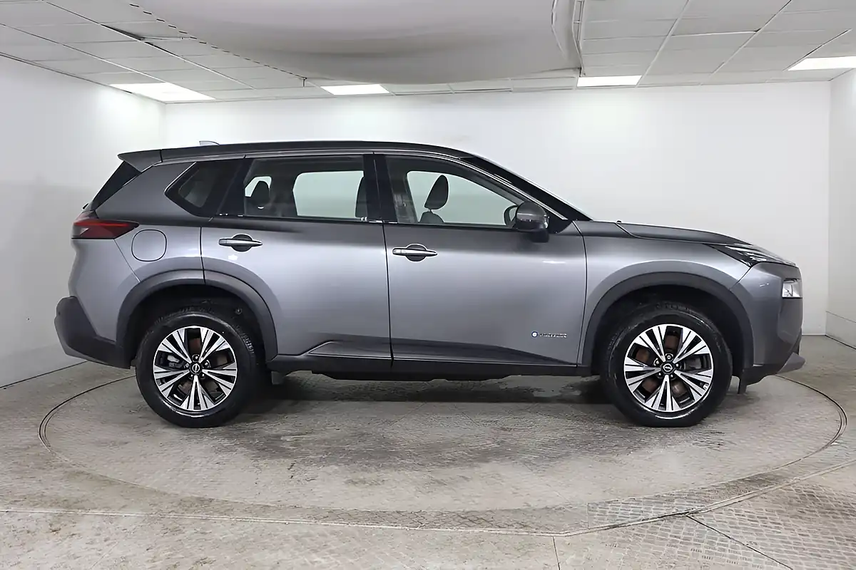 Used 2024 Nissan X-Trail Acenta Premium Grey - Interior and Exterior details 11