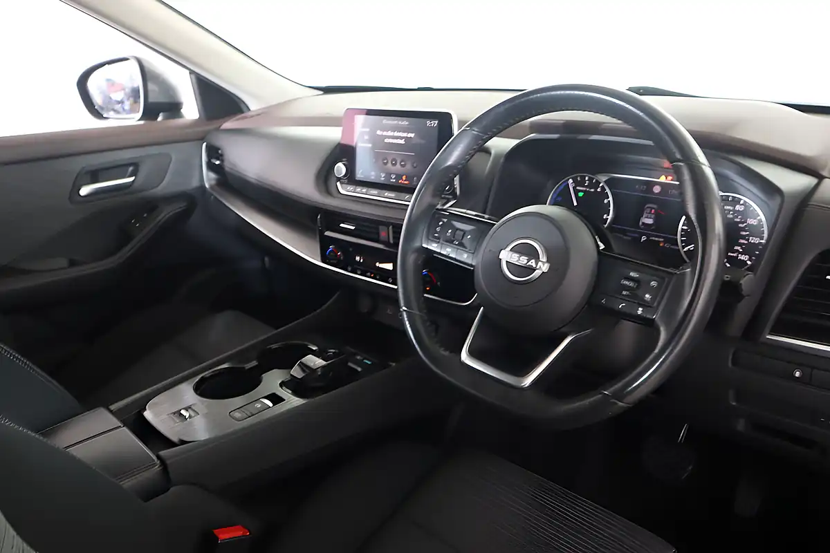 Used 2024 Nissan X-Trail Acenta Premium Grey - Interior and Exterior details 12