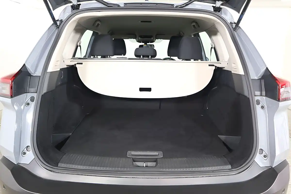 Used 2024 Nissan X-Trail Acenta Premium Grey - Interior and Exterior details 19