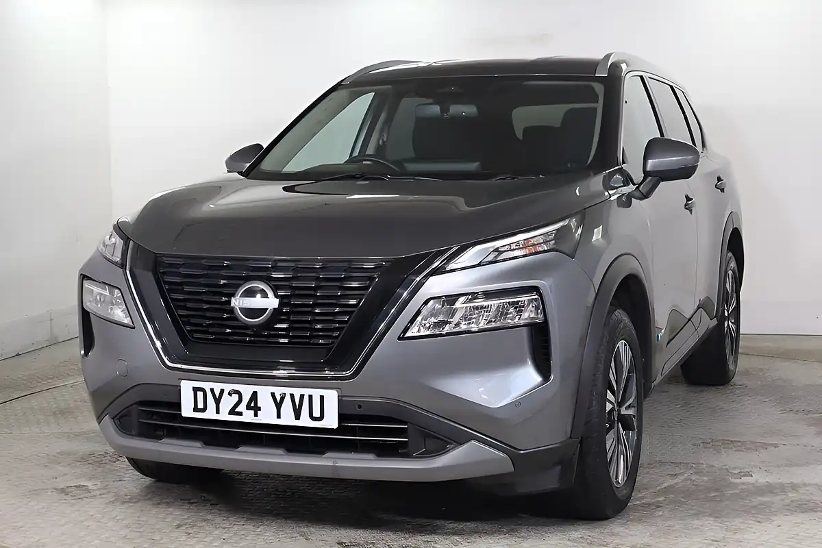 Used 2024 Nissan X-Trail N-Connecta Grey - Interior and Exterior details 3