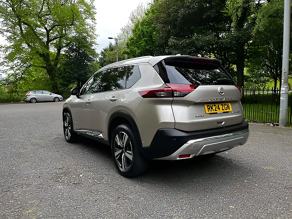 Used 2024 Nissan X-Trail Tekna Silver - Interior and Exterior details 5