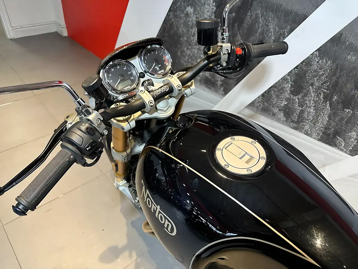 Used 2024 Norton Commando 961 Sport 525 Black - Interior and Exterior details 9