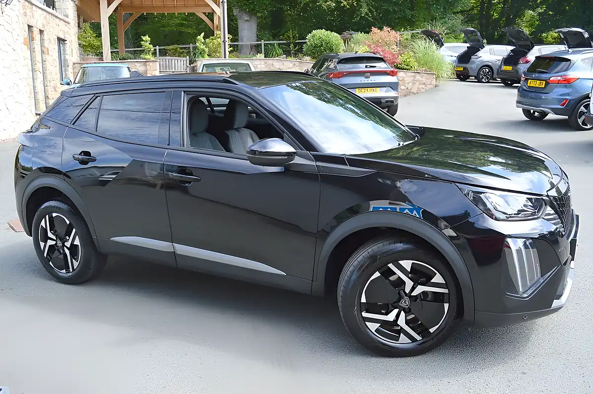 Used 2024 Peugeot 2008 Allure Black - Interior and Exterior details 3