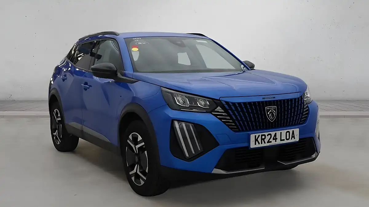 Used 2024 Peugeot 2008 Allure Blue - Front View