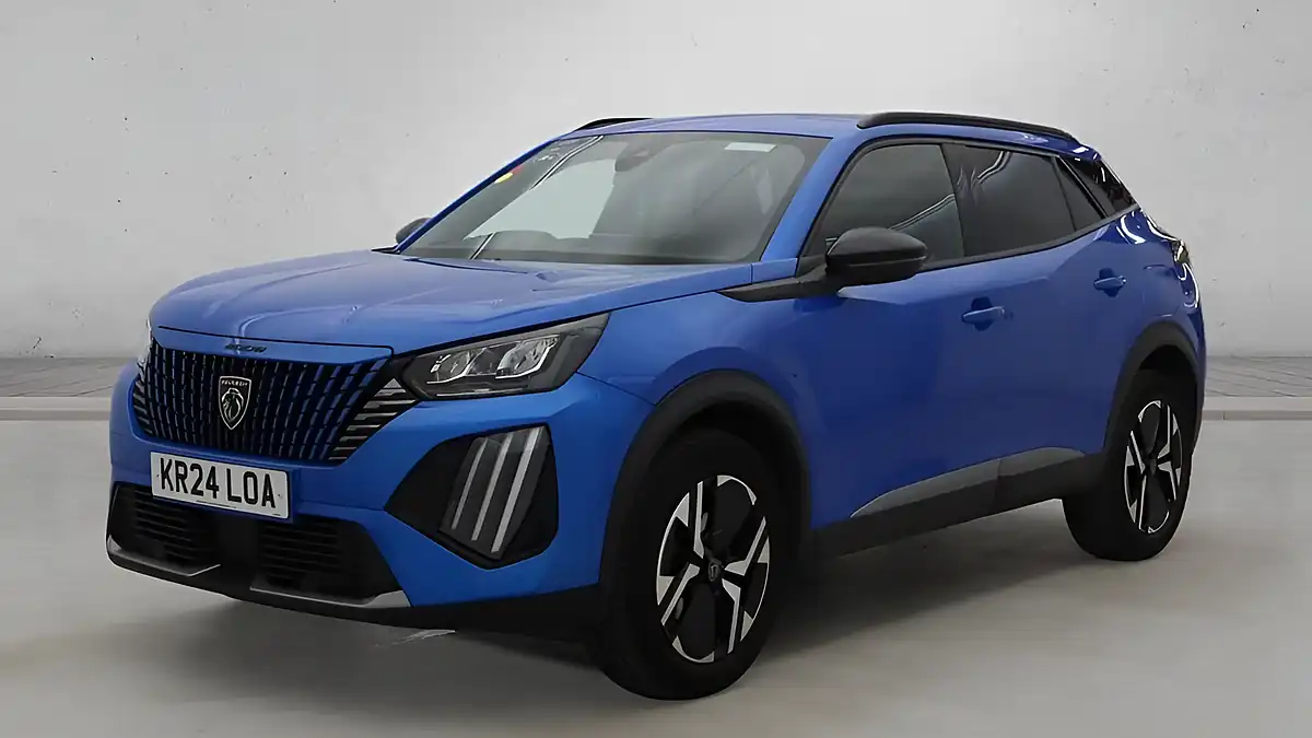 Used 2024 Peugeot 2008 Allure Blue - Interior and Exterior details 4