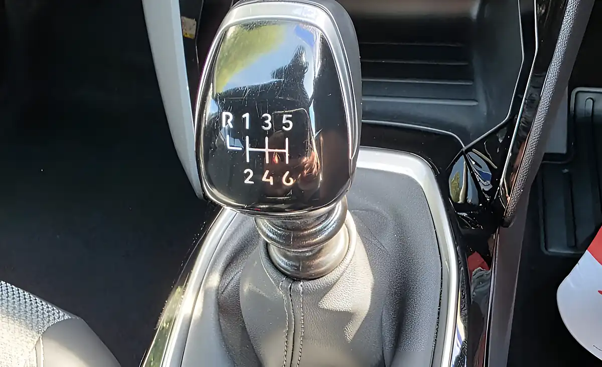 Used 2024 Peugeot 2008 Allure Edition Selenium Grey Premium - Interior and Exterior details 17
