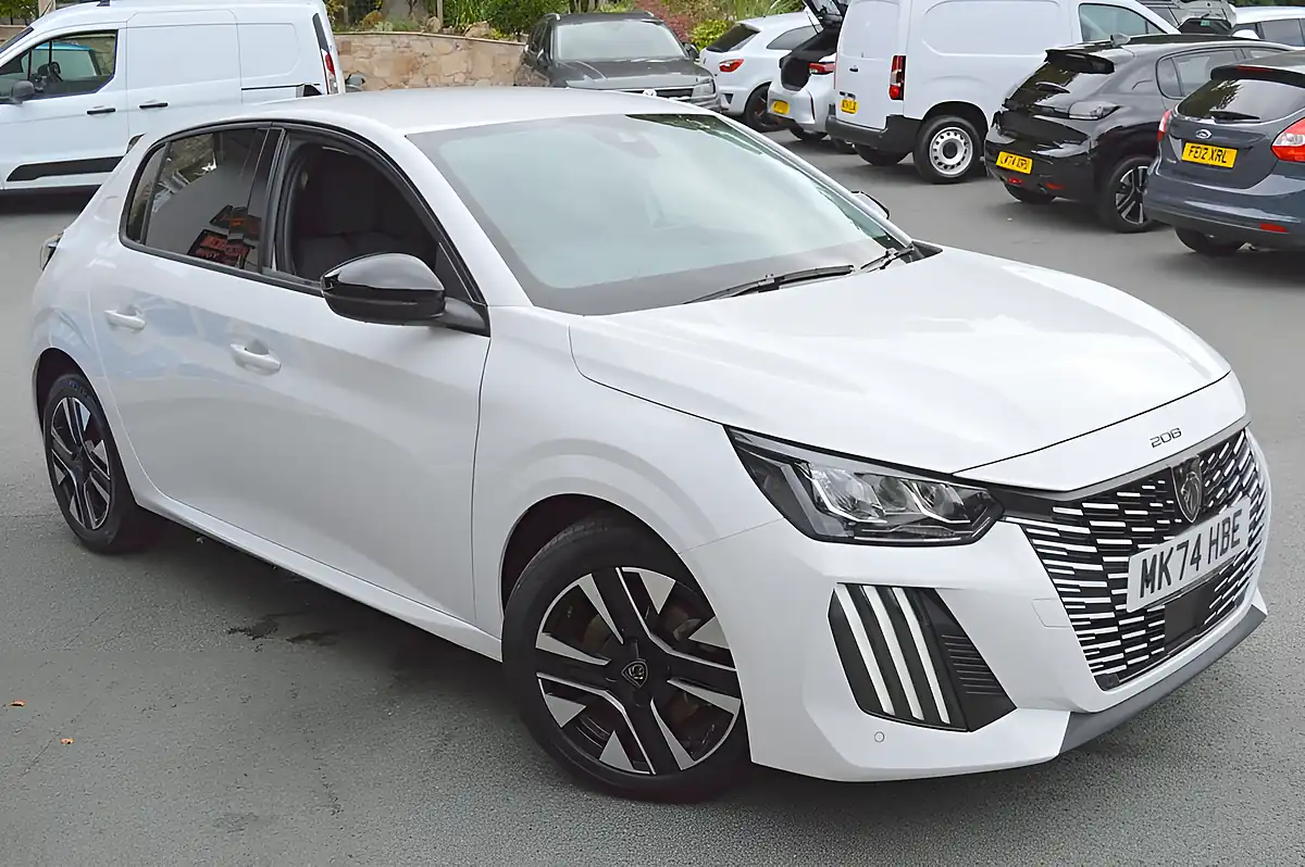 Used 2024 Peugeot 208 Allure Bianca White - Interior and Exterior details 2